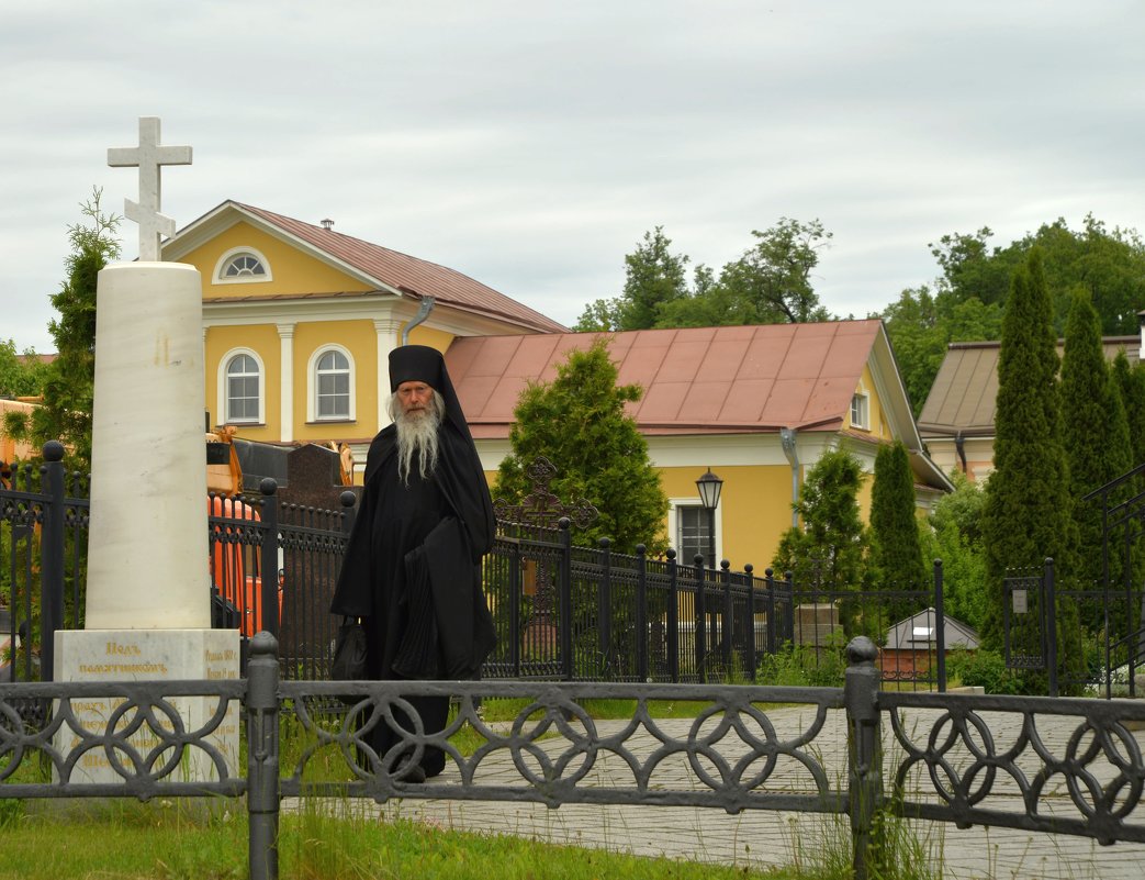 Монах - Владислав Смирнов