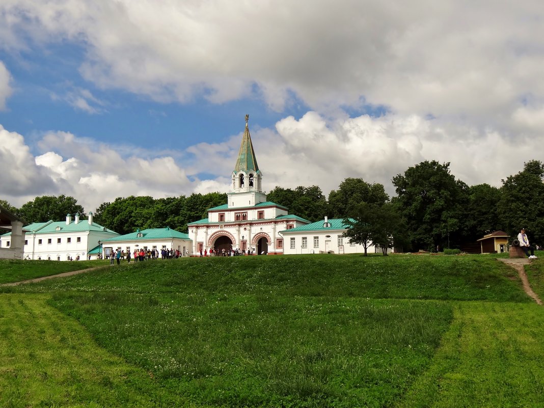 в Коломенском - Валентина. .