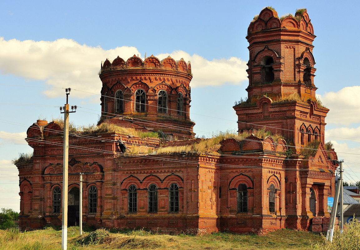 Заброшенный храм в честь святителя Николя Чудотворца - Оксана Полякова