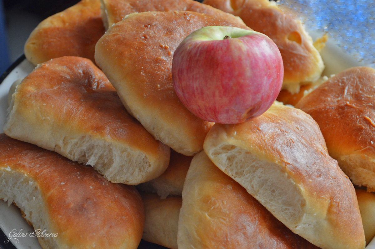 Пироги с яблоками - galina tihonova