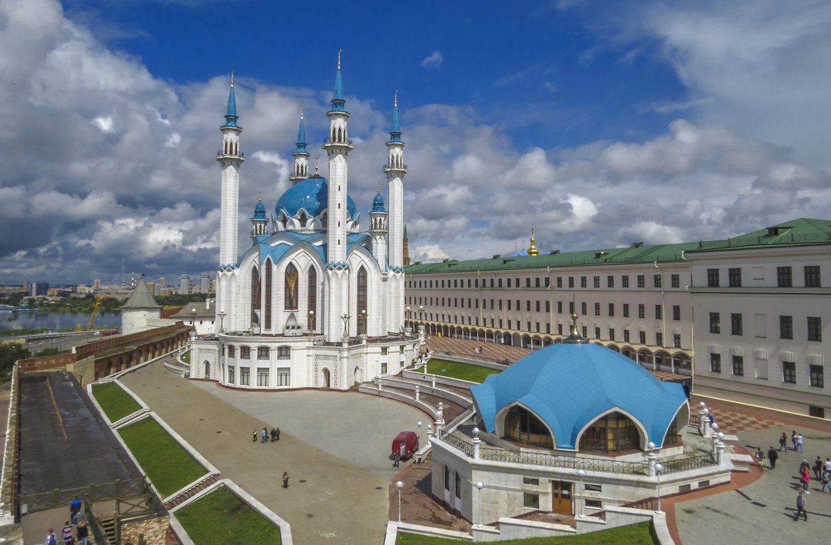 В Казанском кремле - Сергей Цветков