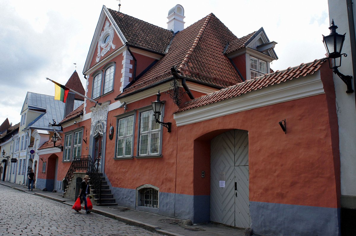 Бывшее здание бракировки конопли (1751), ныне — посольство Литвы - Елена Павлова (Смолова)