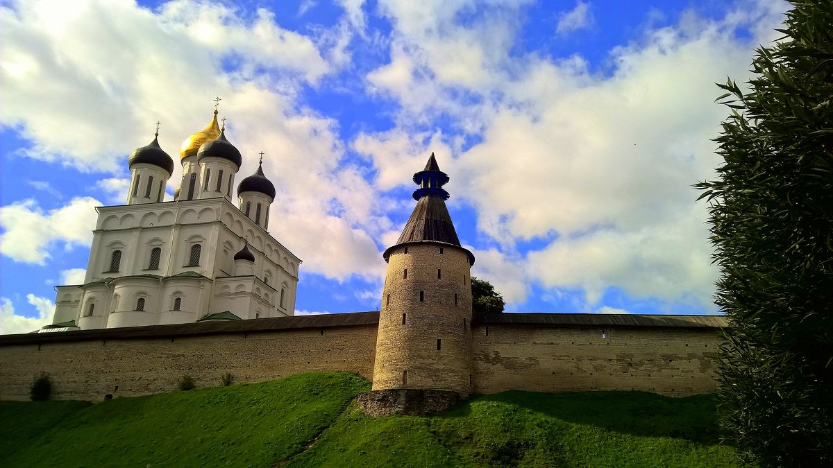 Псковский Кремль - Марина Домосилецкая