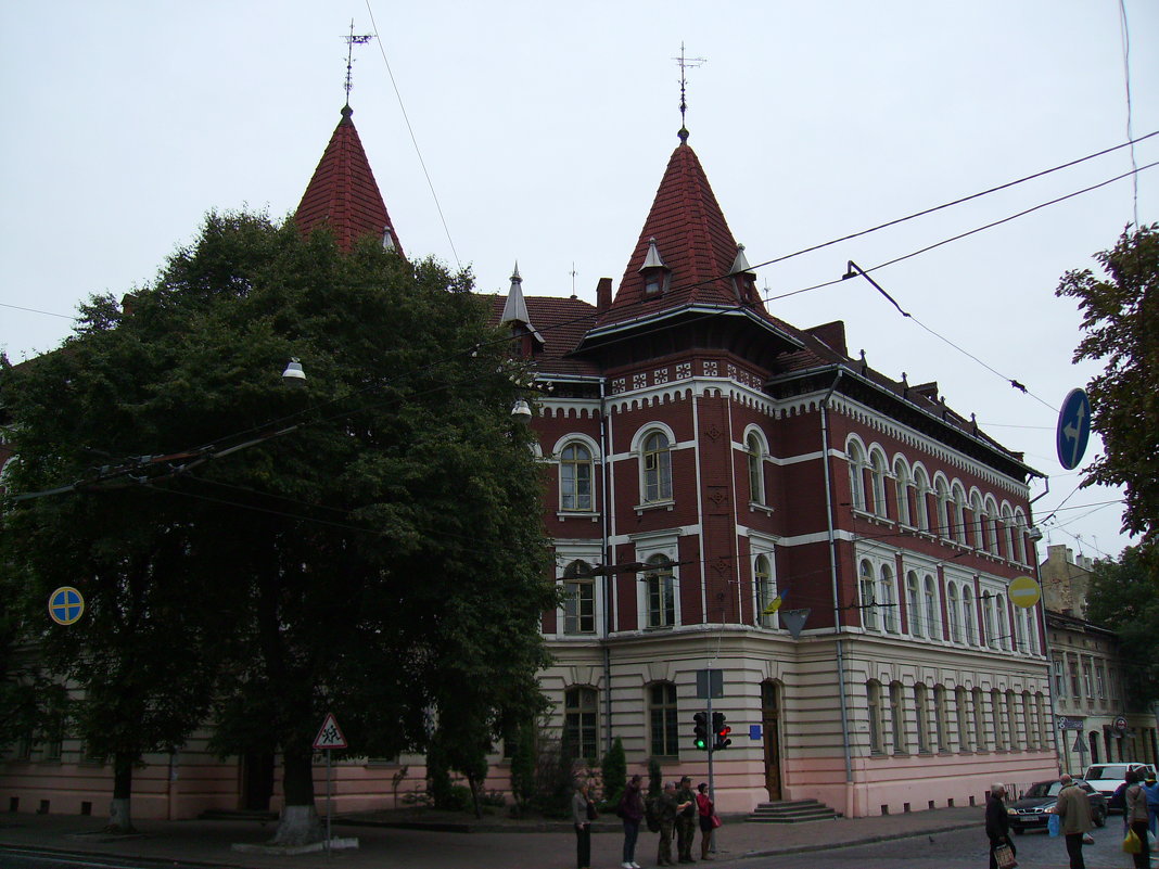 Административное   здание   в   Львове - Андрей  Васильевич Коляскин