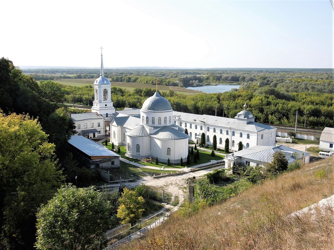 Мужской монастырь в Дивногорье - Ираида Мишурко