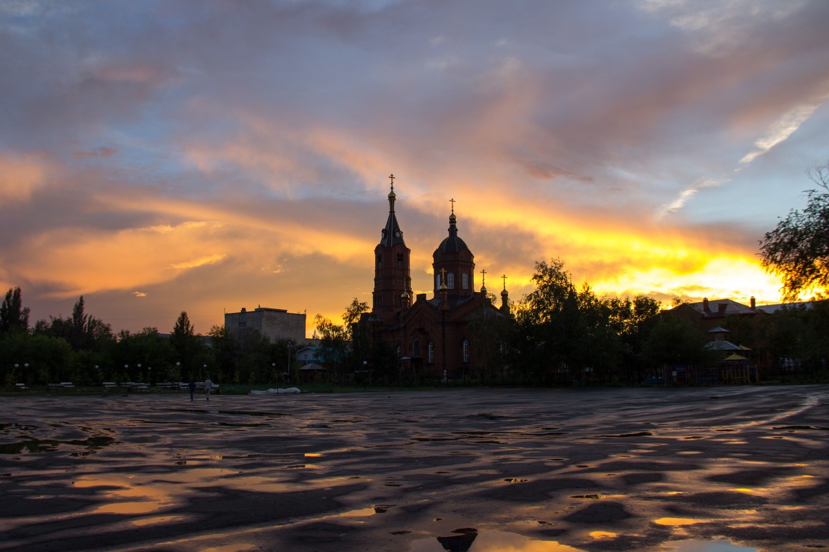 Церковь на закате - Роман Романов