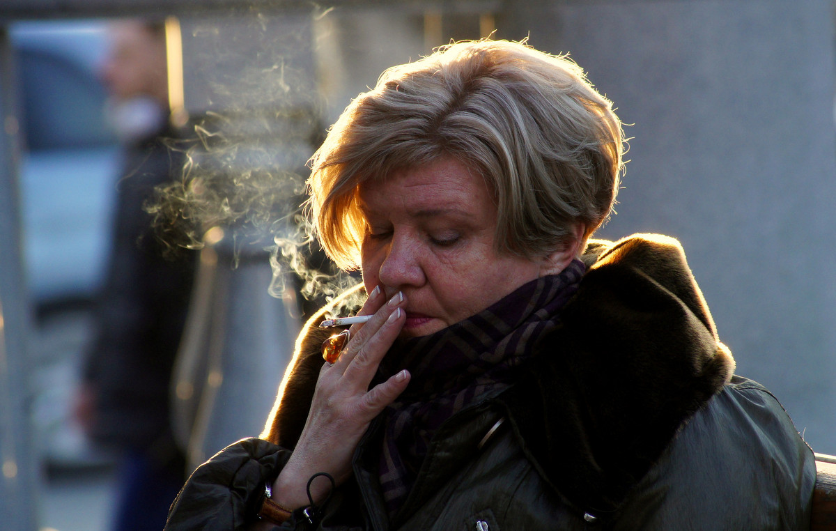 Дама с сигаретой - Александр 
