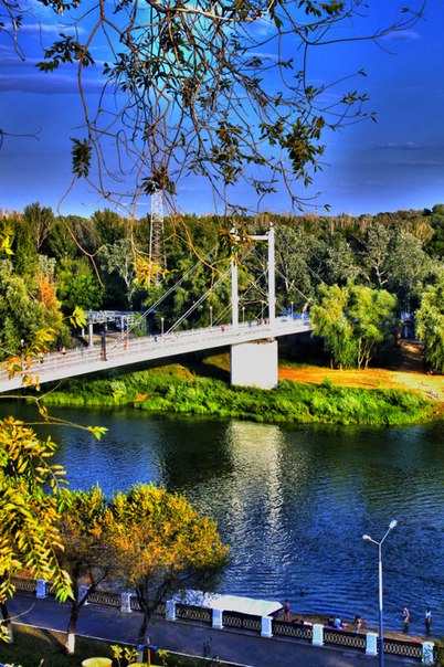 Оренбург. пешеходный мост через реку Урал - Денис Садчиков
