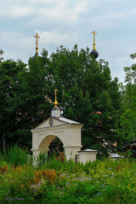 Своеобразный взгляд на Чернавскую церковь - Егор Козлов
