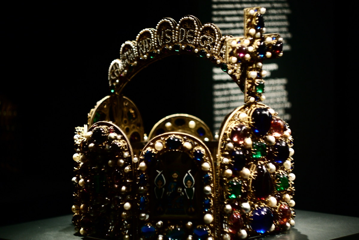 Королевская корона - Anastasia Dmitrievna 