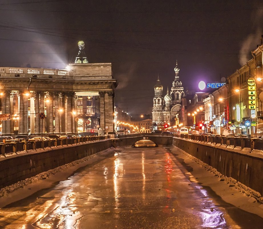 Вечерний Невский проспект Санкт Петербург