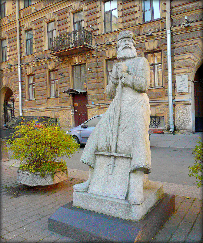 Памятник дворнику в Санкт-Петербурге - Galina Belugina