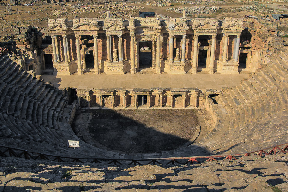 Hierapolis Amphitheatre - Владимир Щеткин