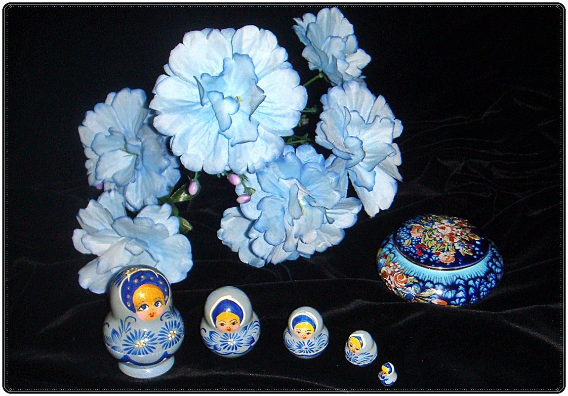Этюд с матрёшками в голубых тонах - Нина Корешкова