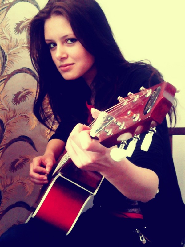 Девушка с гитарой - Kristina Kashtanova