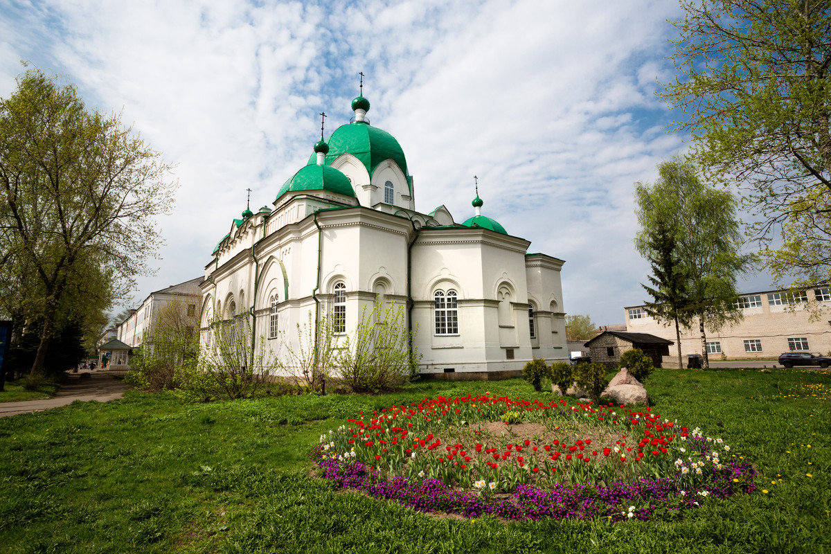 рыбинск сретенский храм