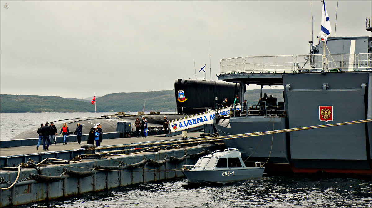 На пирсе в час назначенный... - Кай-8 (Ярослав) Забелин