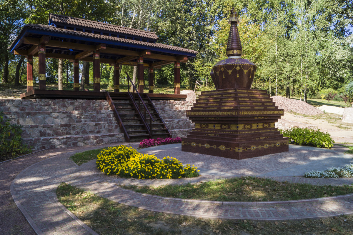 Stupa - Yuriy Man