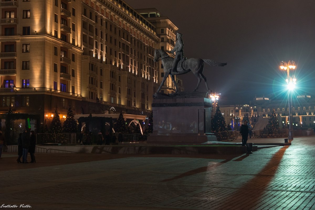 Памятник маршалу Жукову Г.К. в Москве. - Виктор Евстратов