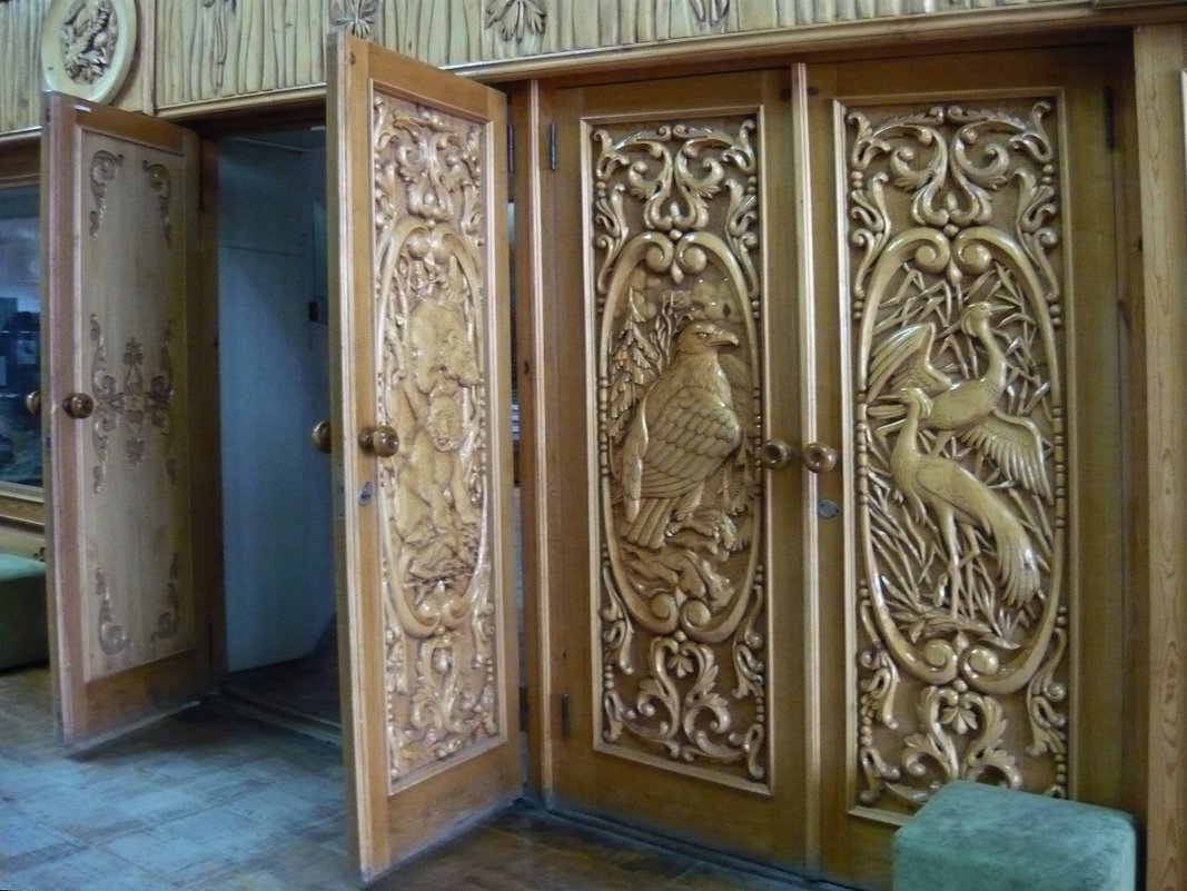 Двери в музее камней - Вера Щукина