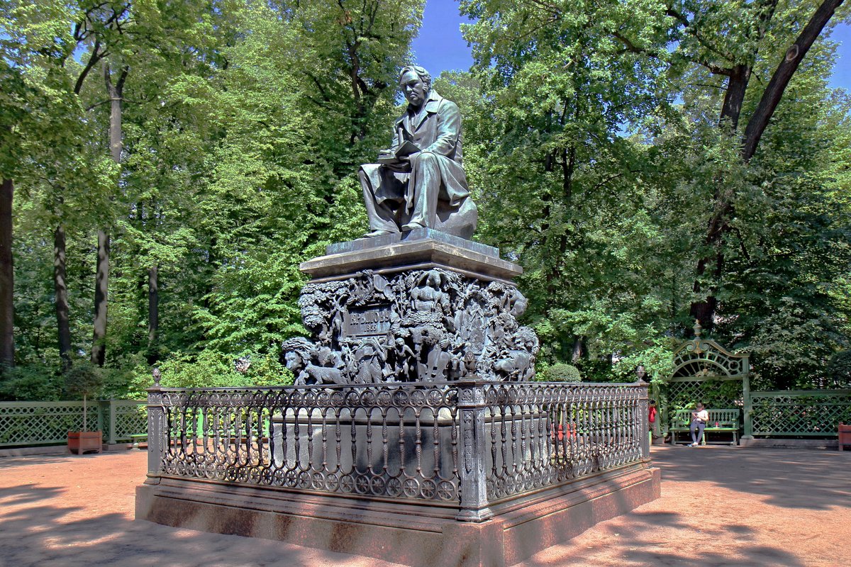 Памятник Крылову И.А. в Летнем саду - Сергей 
