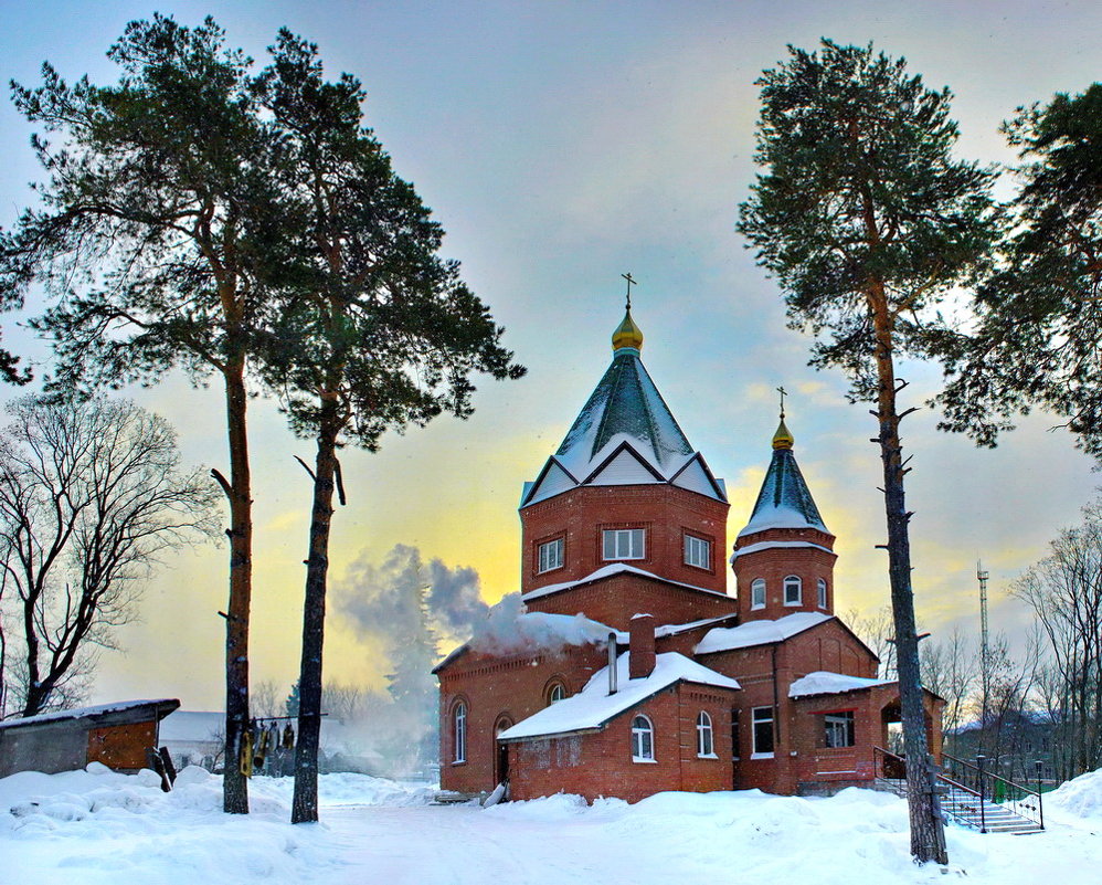 Деревенская церковь зимой - Дмитрий 