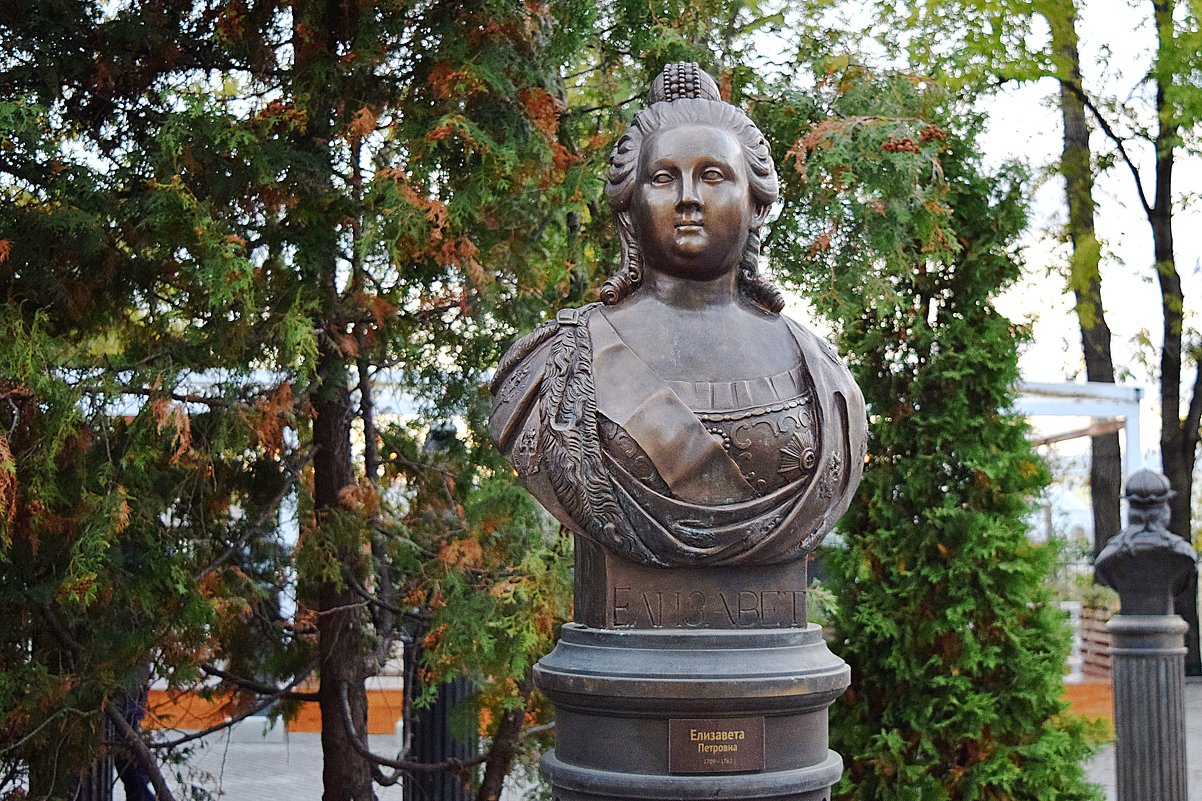 Елизавета Петровна (1709-1761) российская императрица из династии Романовых - Татьяна Помогалова