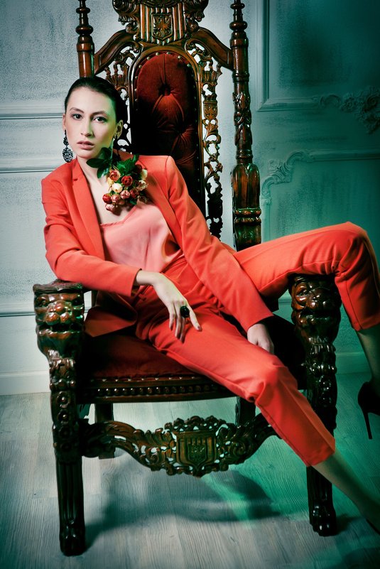 Красный костюм - Anna Sidorenko