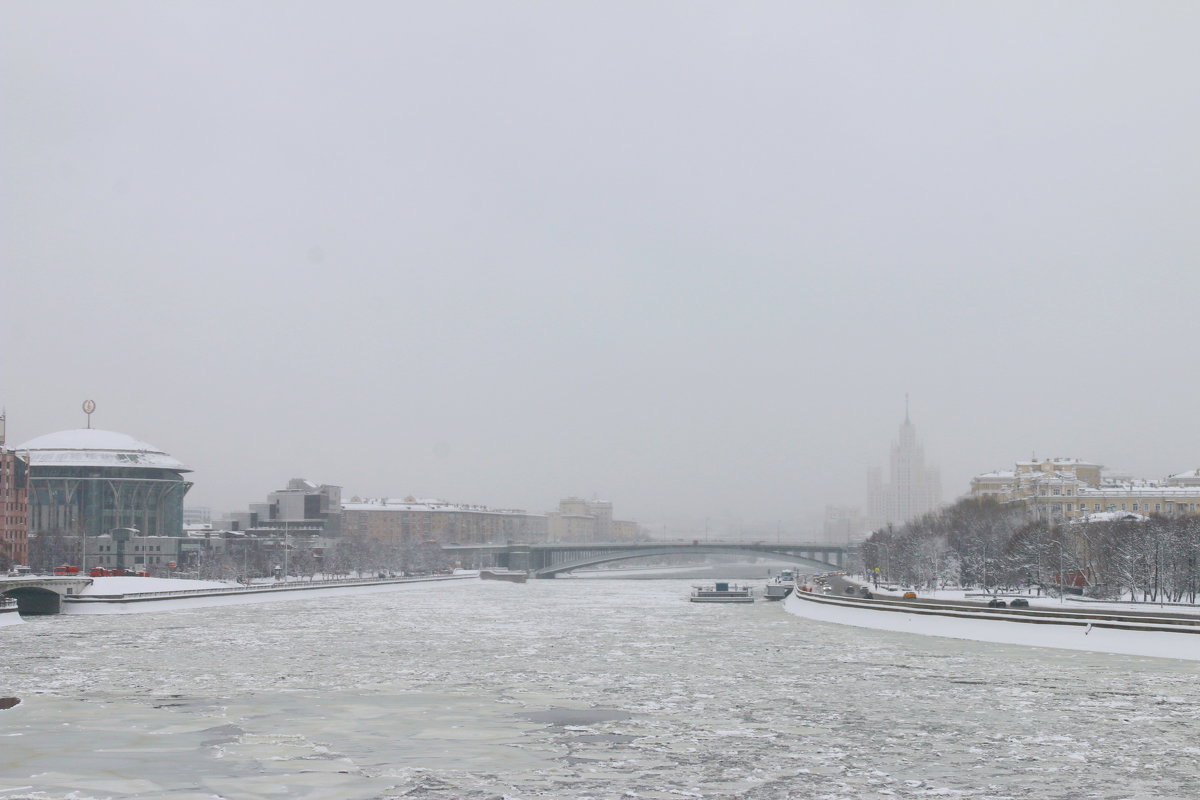 зимняя  сказка  моего  района с  видом  на  набережную - Наталья Чернушкина