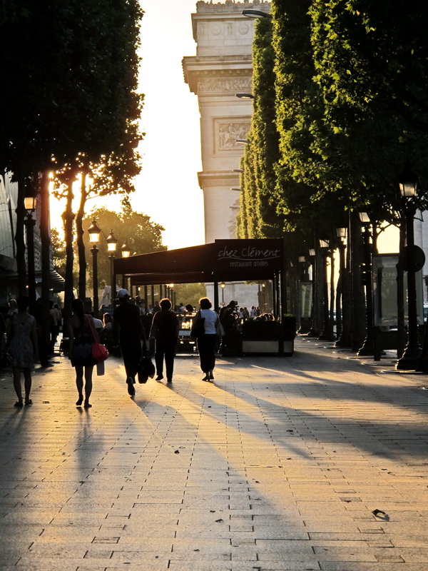 Закат в Париже возле Триумфальной арки - baba-yaga-paris Наталья Кр.