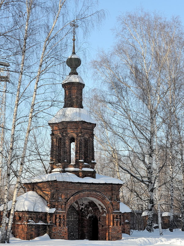 Ясный февральский день, Святые ворота церкви Иоанна Предтечи... - Николай Белавин