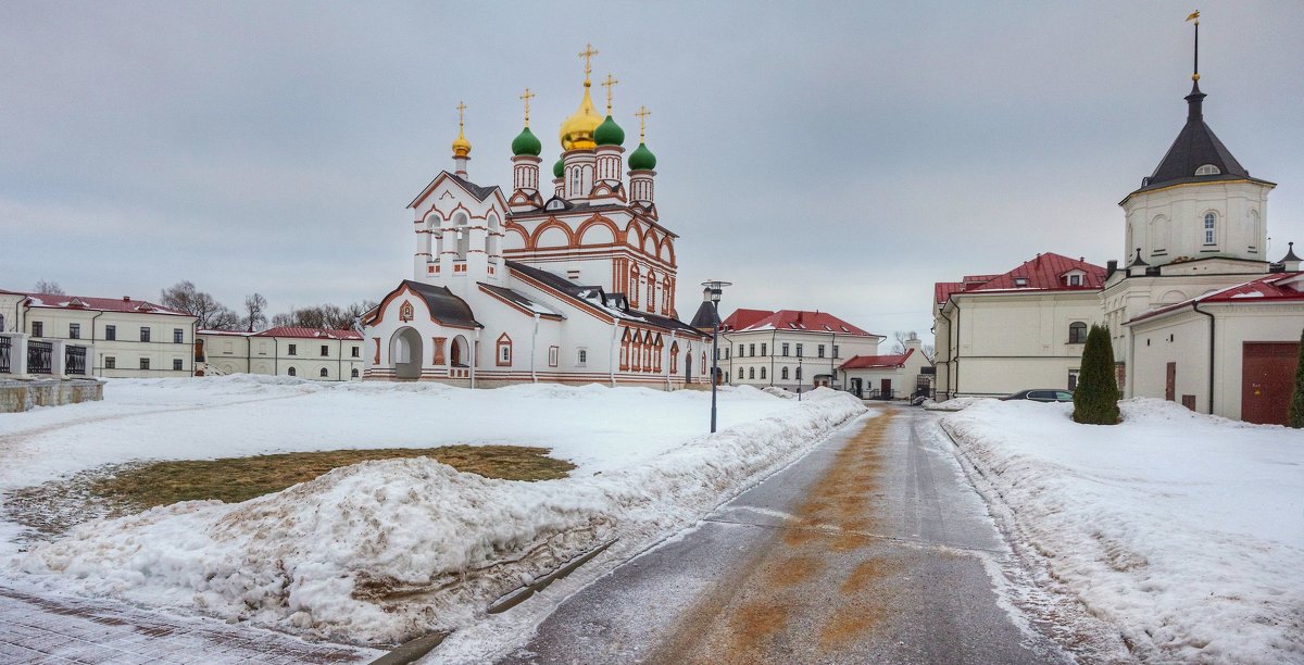 Троице-Сергиев Варницкий монастырь - Константин 