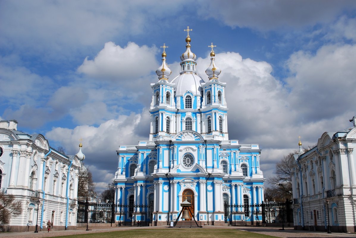 Воскресенский Смольный собор Санкт-Петербург