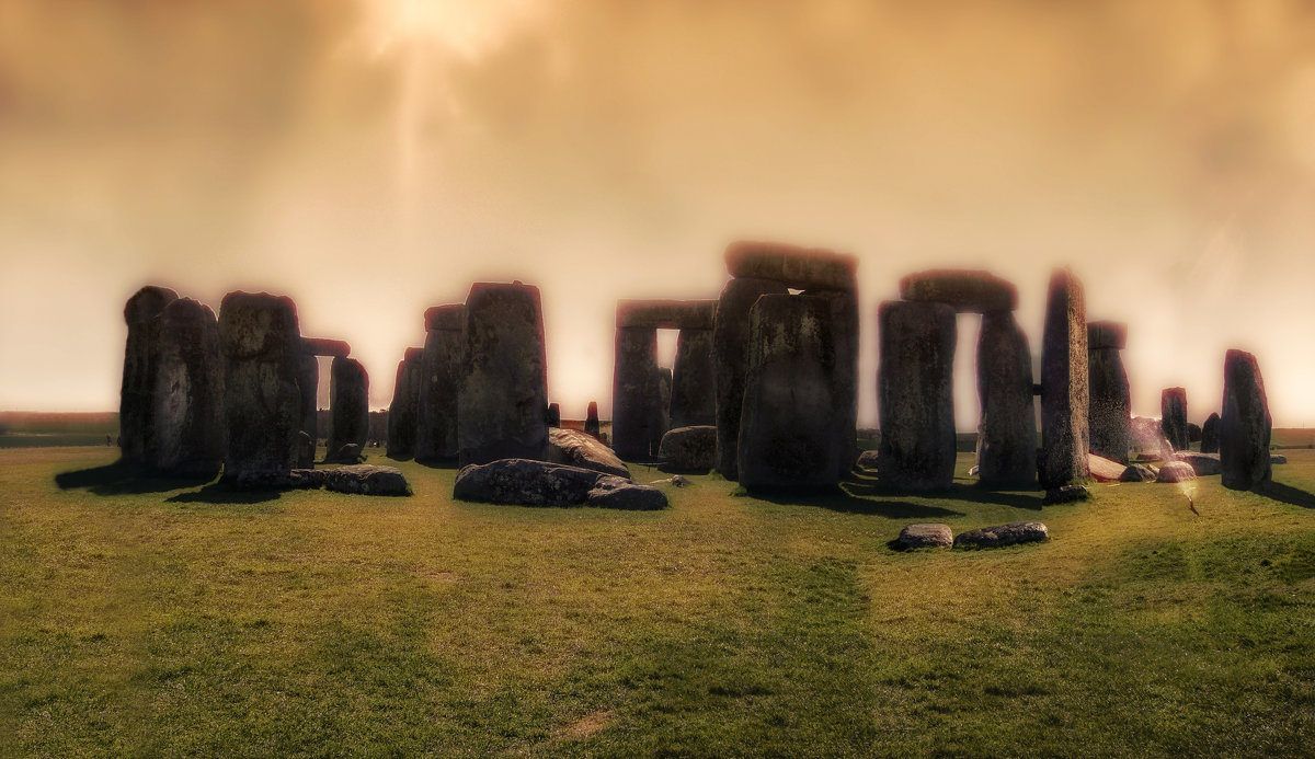 Между прошлым и будущим.Stonehenge. - Александр Ковальчук