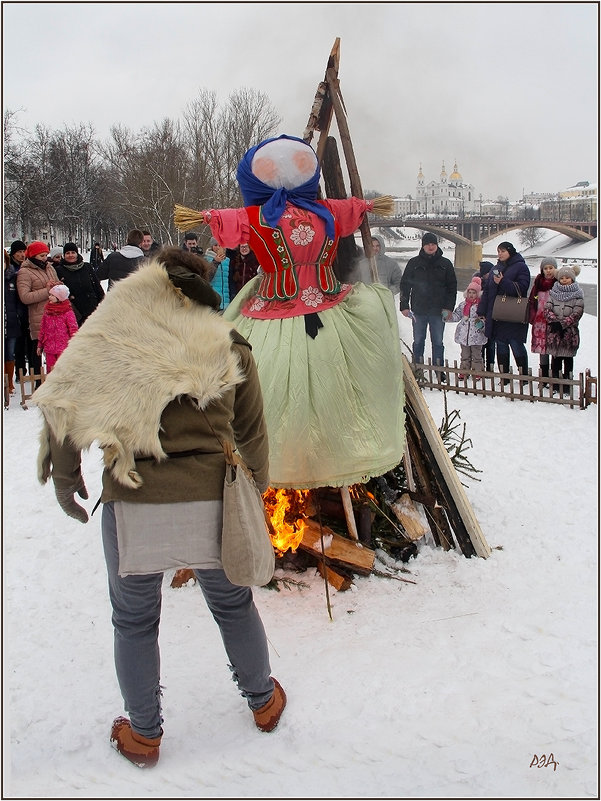 *** - Роланд Дубровский