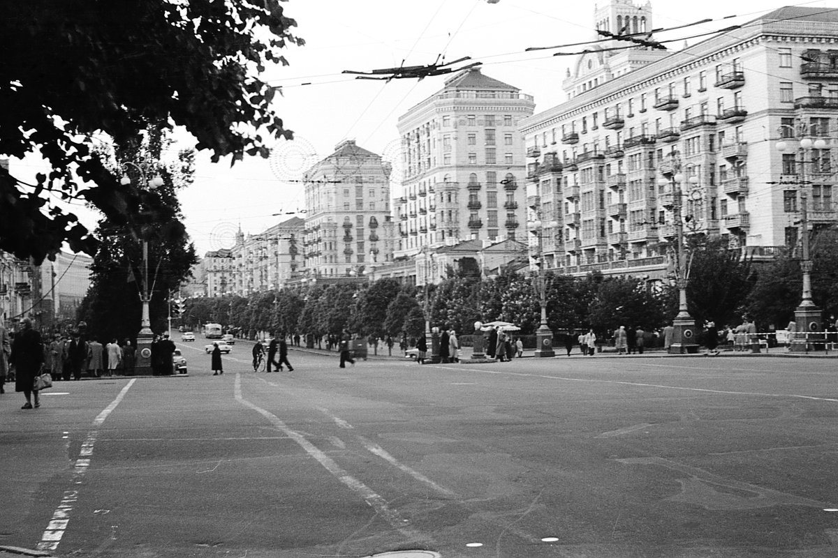 Киев, Крещатик. 1962 - Олег Афанасьевич Сергеев