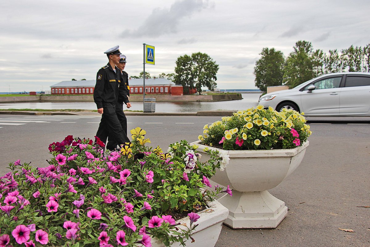 В городе моряков - Nina Karyuk