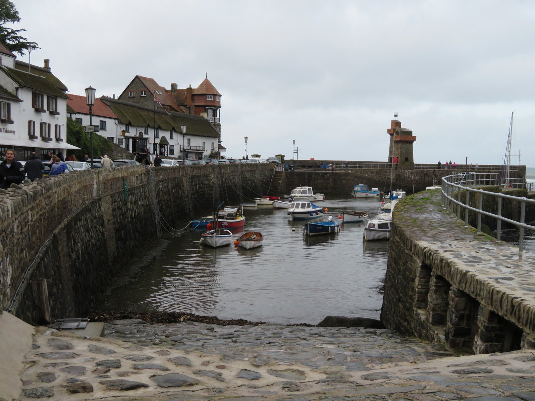 В гавани Lynmouth - Natalia Harries