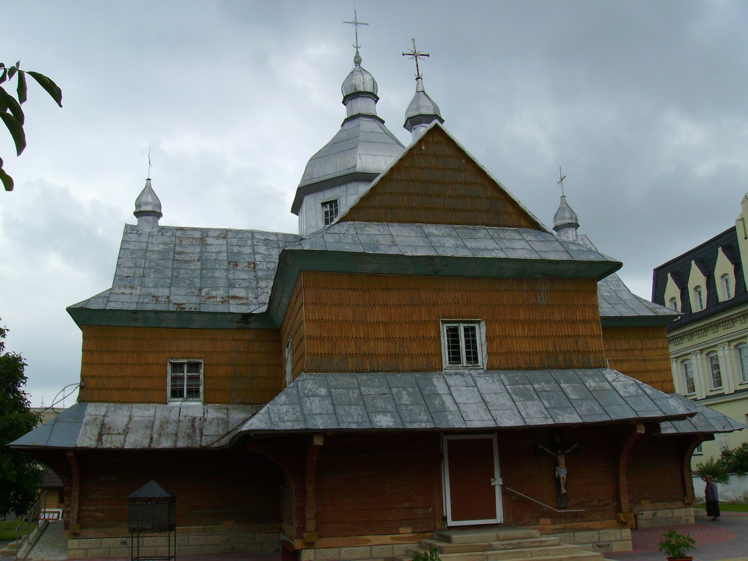 Деревянный   храм   в   Надворной - Андрей  Васильевич Коляскин
