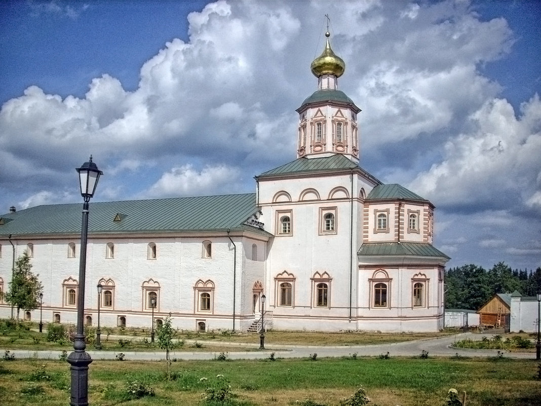 Трапезная с церковью Богоявления Господня - Галина Каюмова