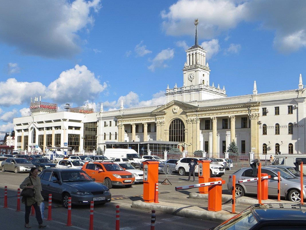 Железнодорожный вокзал Краснодара - Татьяна Смоляниченко