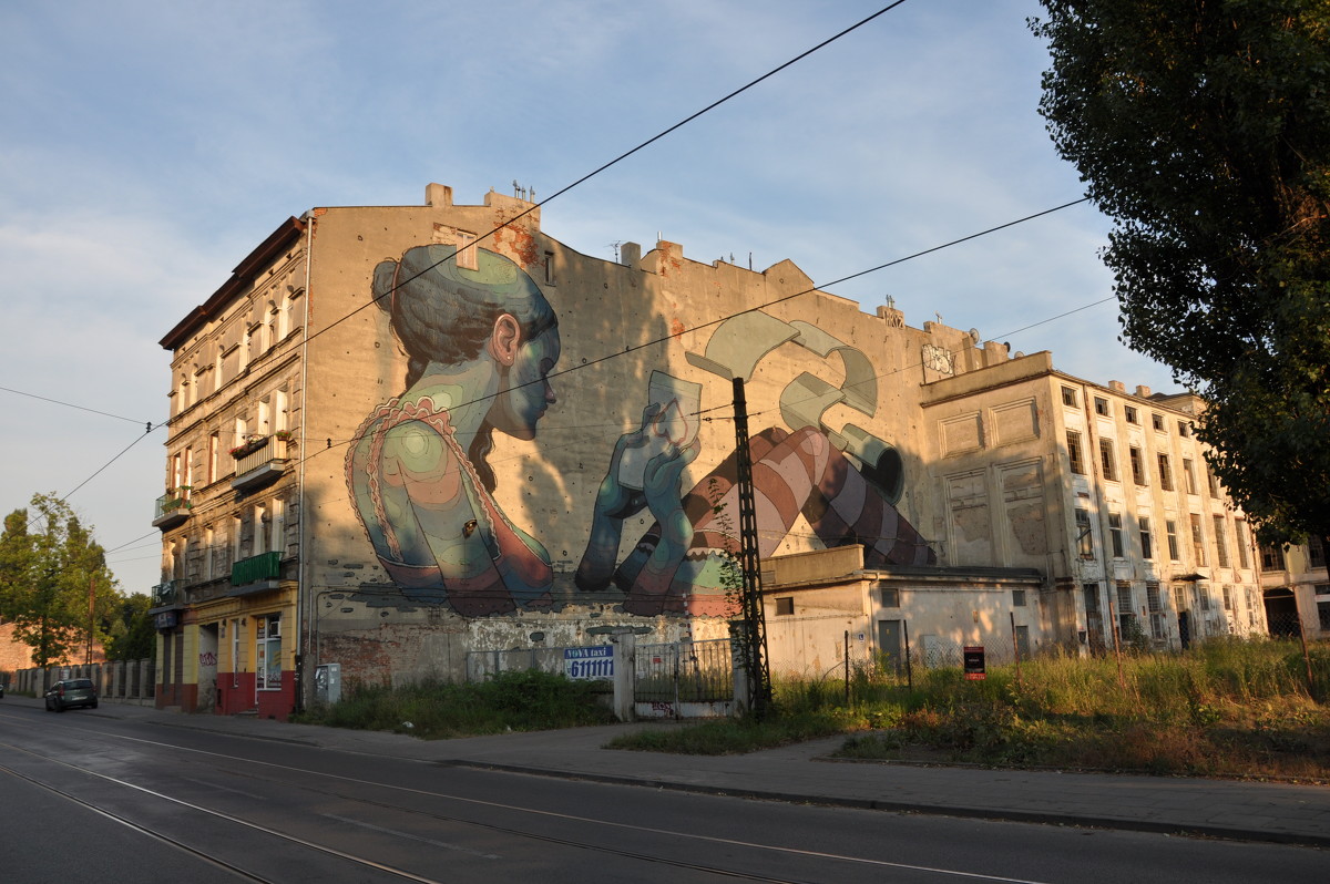 граффити на улице Поморстей - Александр Матвеев