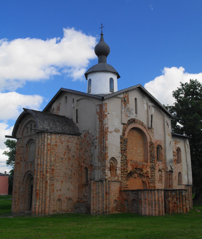 Церковь Параскевы Пятницы на Торгу 1207 год - Александр 