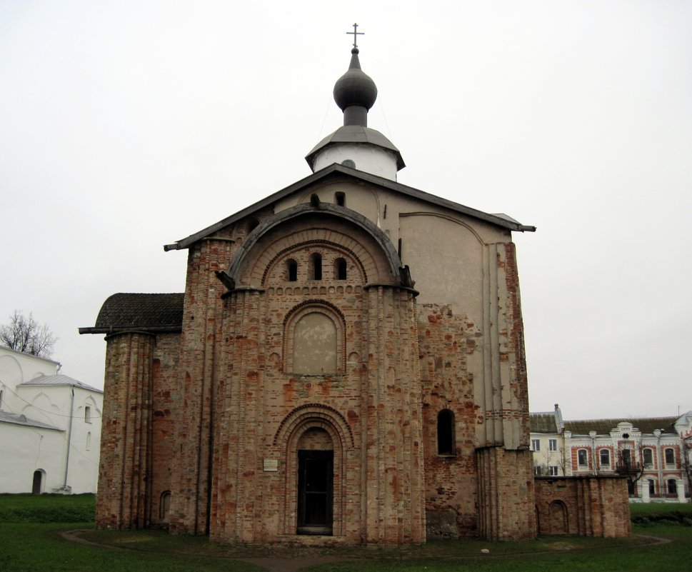 Церковь Параскевы Пятницы на Торгу. 1207 год. - Ирина ***