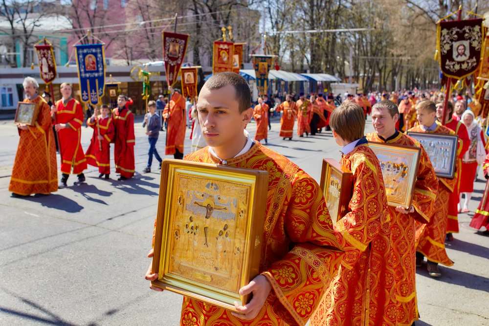 Крестный ход в Пятигорске. Красная горка - Николай Николенко