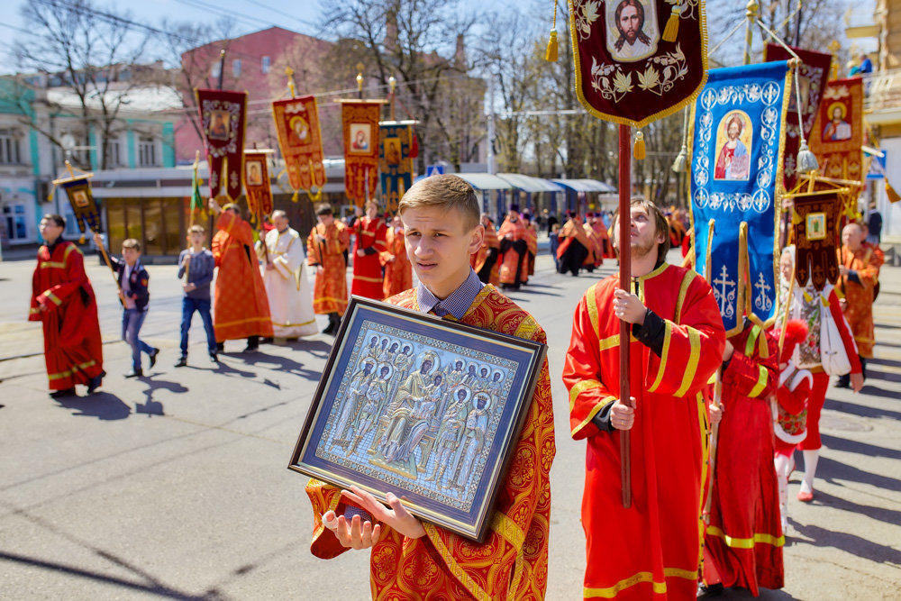 Крестный ход в Пятигорске. Красная горка - Николай Николенко