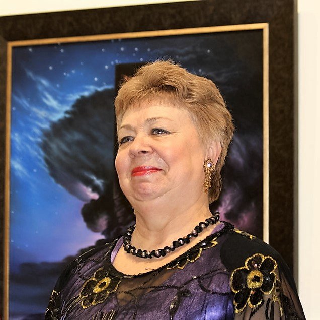 Портрет на фоне картины - Николай Масляев