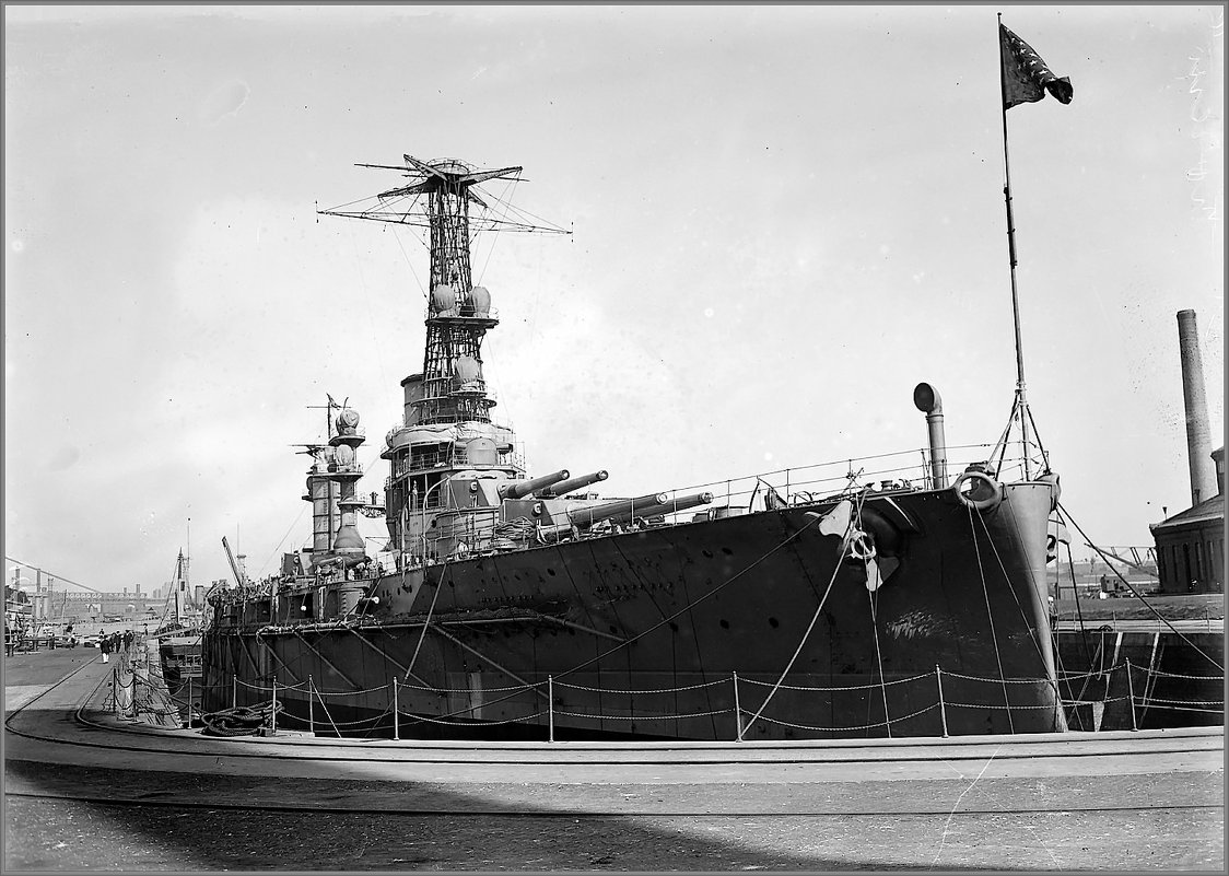 Argentine Navy battleship "Moreno", Brooklyn Navy Yard, New York City, October 1914. - Александр 