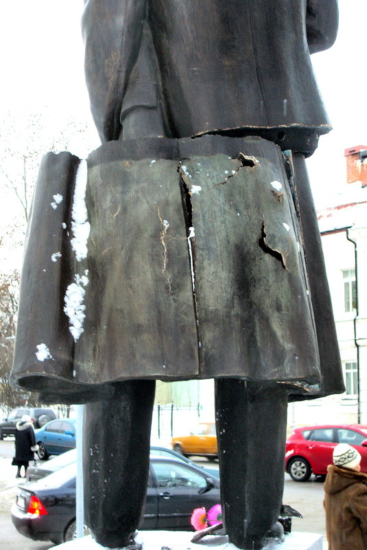 Памятник вождю 4 - Сергей 