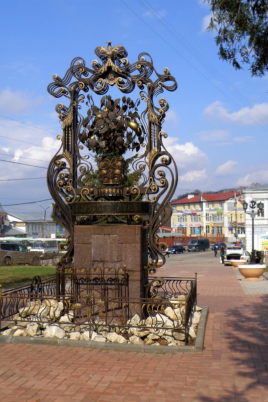Памятник Лимону - Vlad Сергиевич